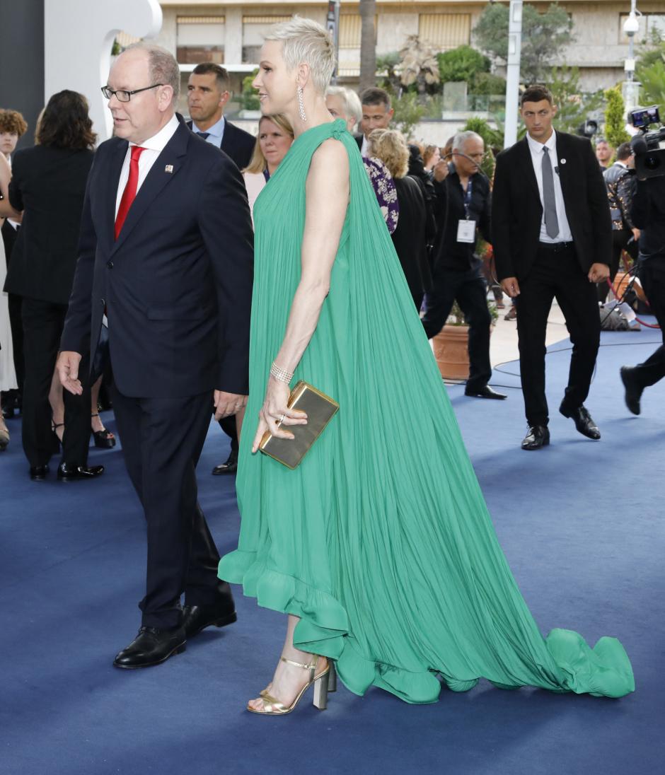 La Princesa Charlene y Alberto de Mónaco, a su llegada al Festival de Televisión de Montecarlo