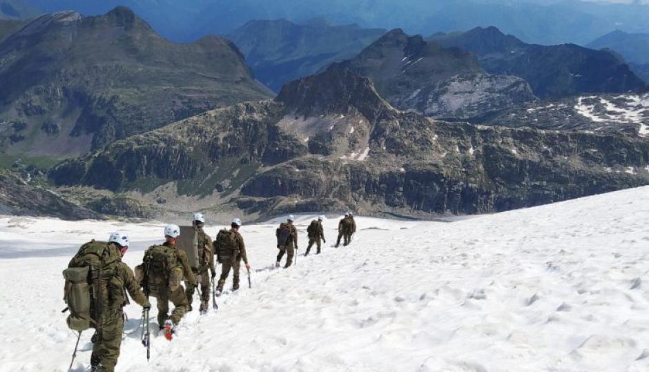 Tanto las actividades de montaña como las de Operaciones Especiales requieren de los soldados un plus de resistencia