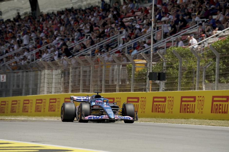 Fernando Alonso rodando en el circuito de Montmeló