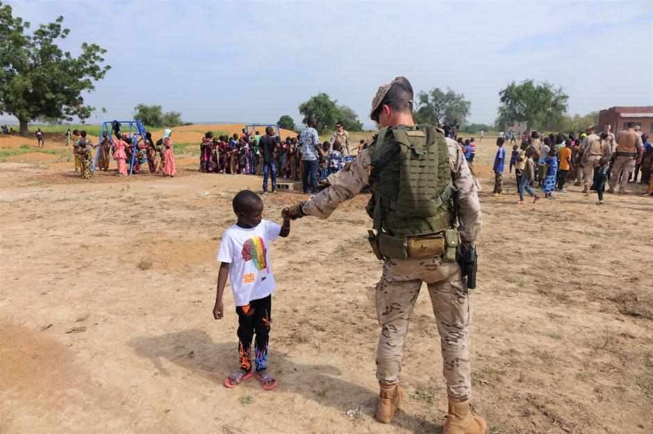 Los soldados españoles llevan años trabajando en las misiones internacionales de Mali para paliar los problemas de África