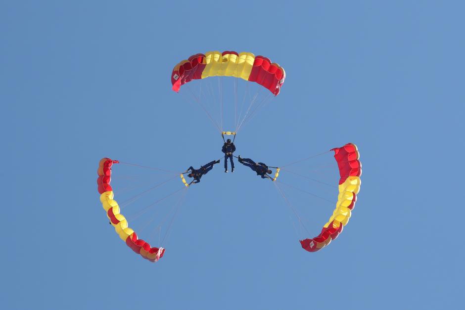 El salto en paracaídas requiere de gran precisión
