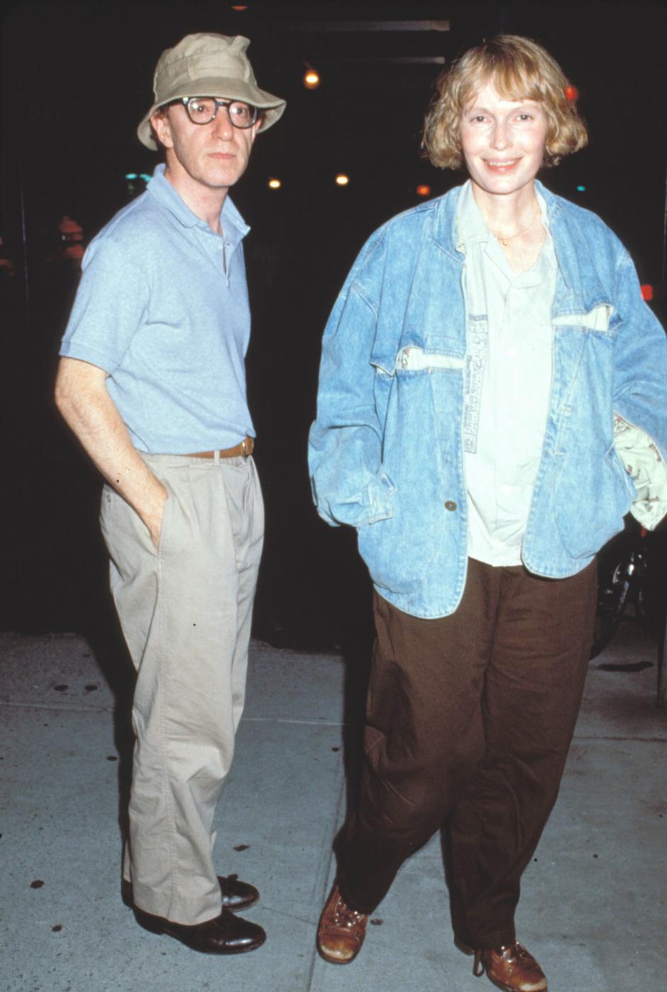 Woody Allen y Mia Farrow en una imagen de 1980