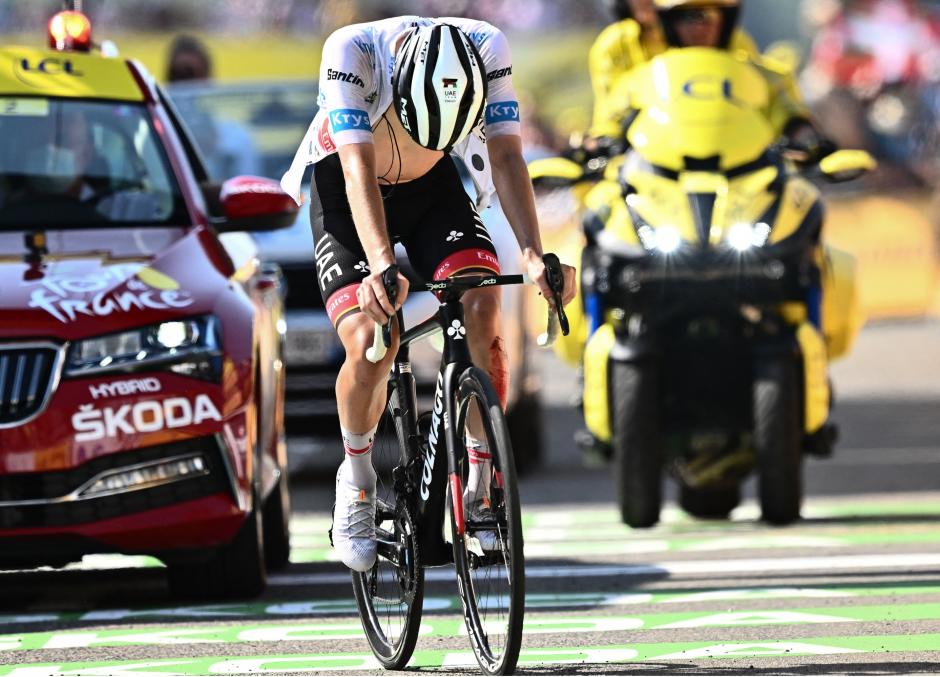 Pogacar tras finalizar la 18º etapa del Tour de Francia 2022