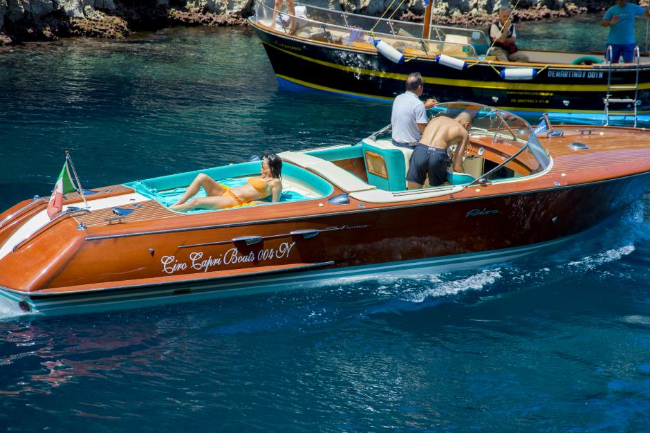 Una de las características embarcaciones de Capri