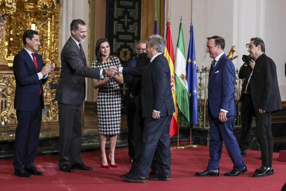 Los reyes Felipe y letizia entregan a los Hombres G la Medalla de oro al Mérito de las Bellas Artes