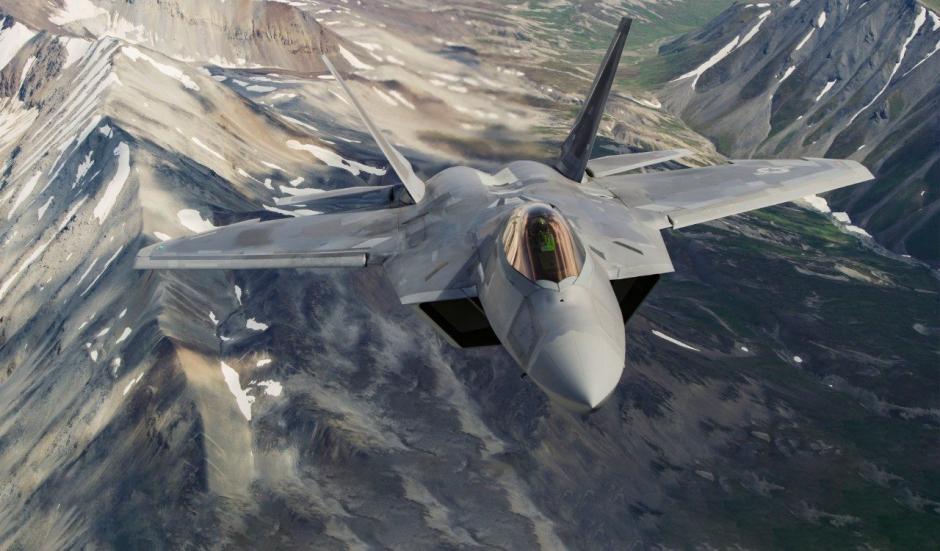 F-22 Raptor en vuelo, en una imagen difundida por Lockheed Martin