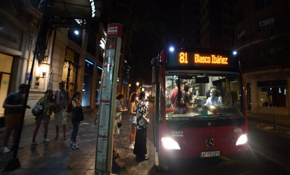 Uno de los buses de la red nocturna de Valencia