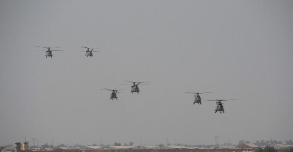 Helicópteros en vuelo de la Task Force Toro, en Irak