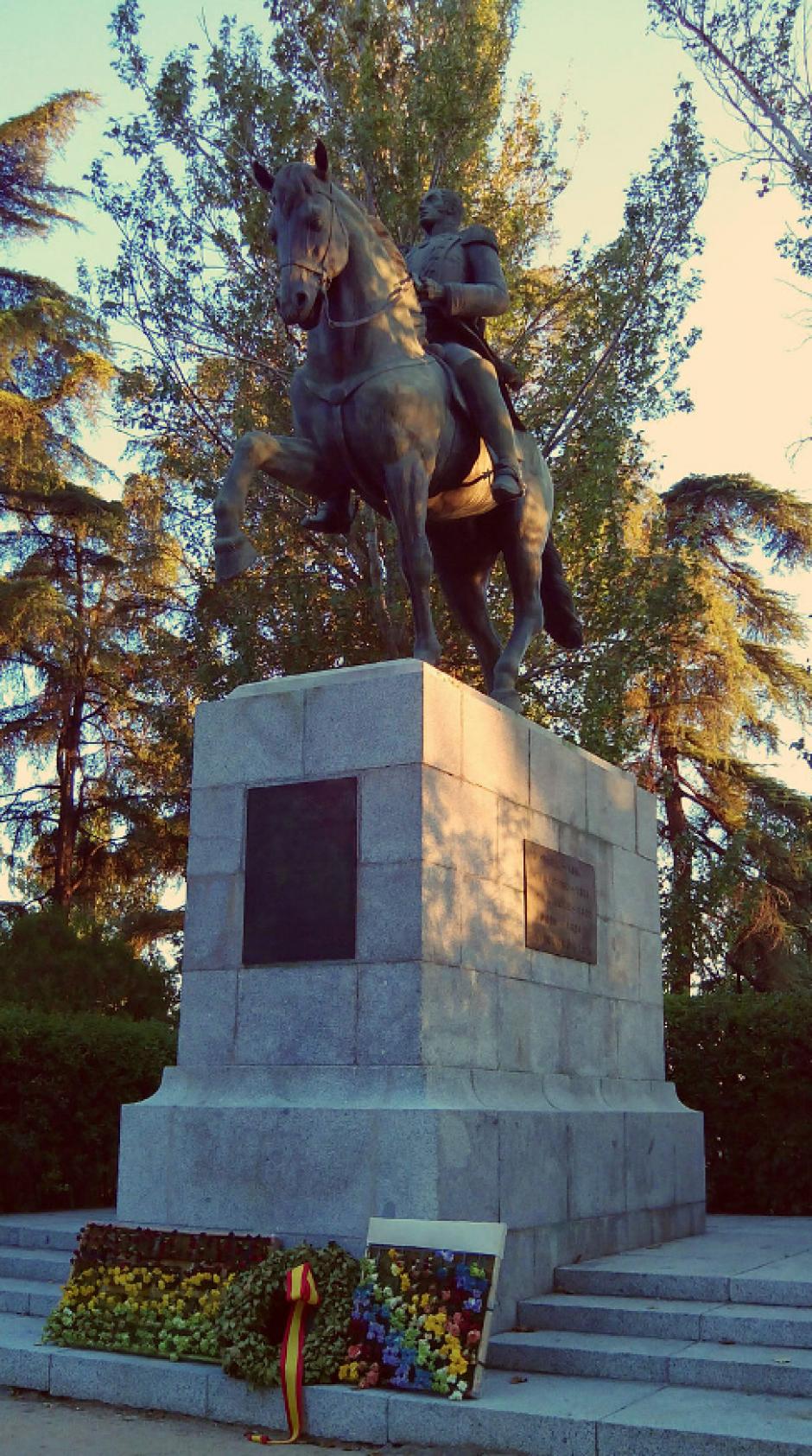 Estatua de Simón Bolívar en el Parque del Oeste de Madrid