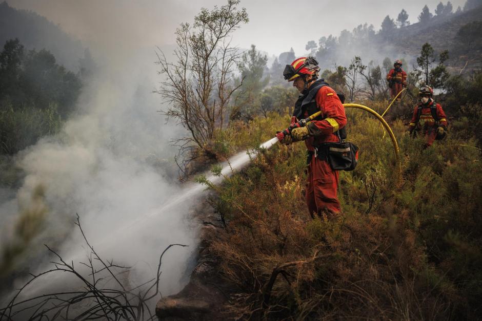 Tres heridos graves por quemaduras y al menos ocho leves en el tren afectado por el incendio de Bejís