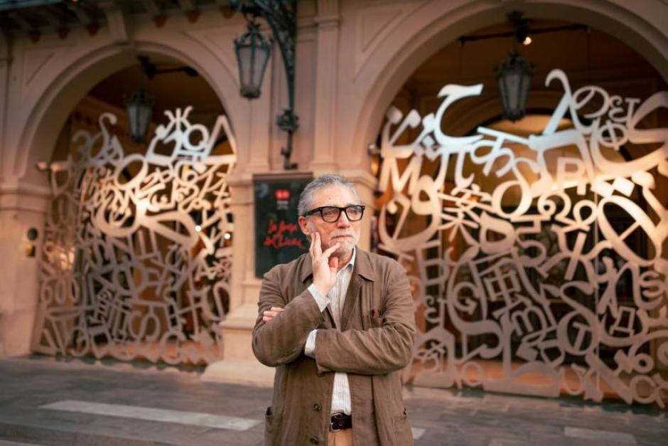 Jaume Plensa homenajea a Gaudí y Miró con las nuevas puertas diseñadas para el Liceo