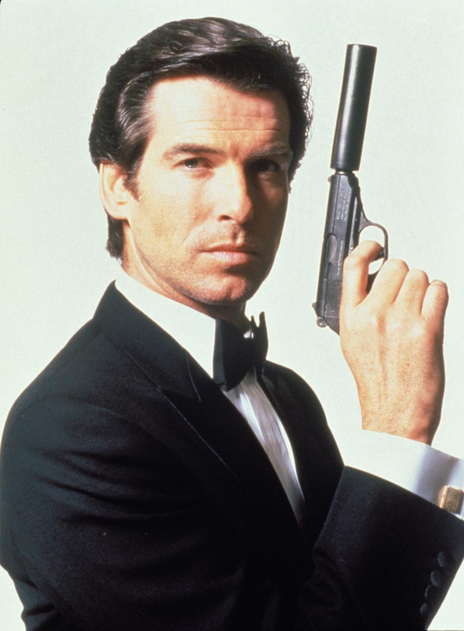 Pierce Brosnan como James Bond