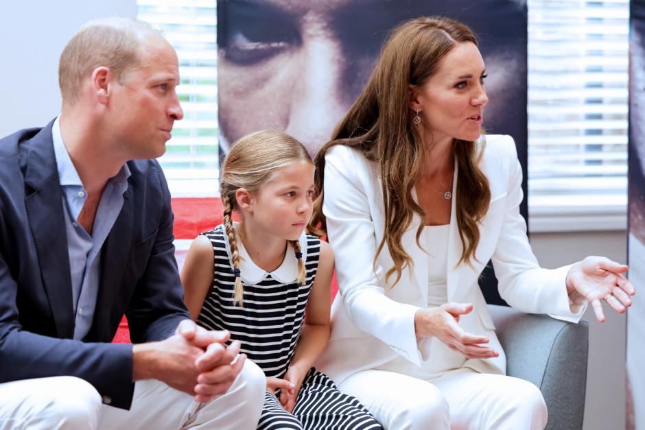 El príncipe Guillermo, su hija Charlotte y Kate Middleton