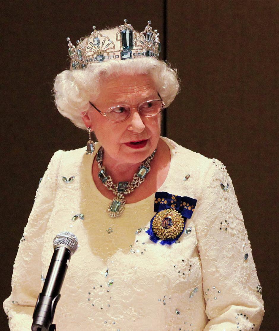 Queen Elizabeth II delivers a speech during a banquet dinner as part of the Commonwealth Heads of Government Meeting (CHOGM).