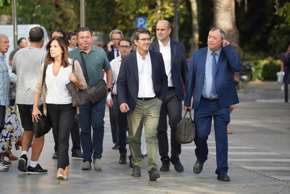 El expresidente de la Diputación de Valencia y actual alcalde de Ontiyent, Jorge Rodríguez a su llegada a los juzgados el pasado lunes