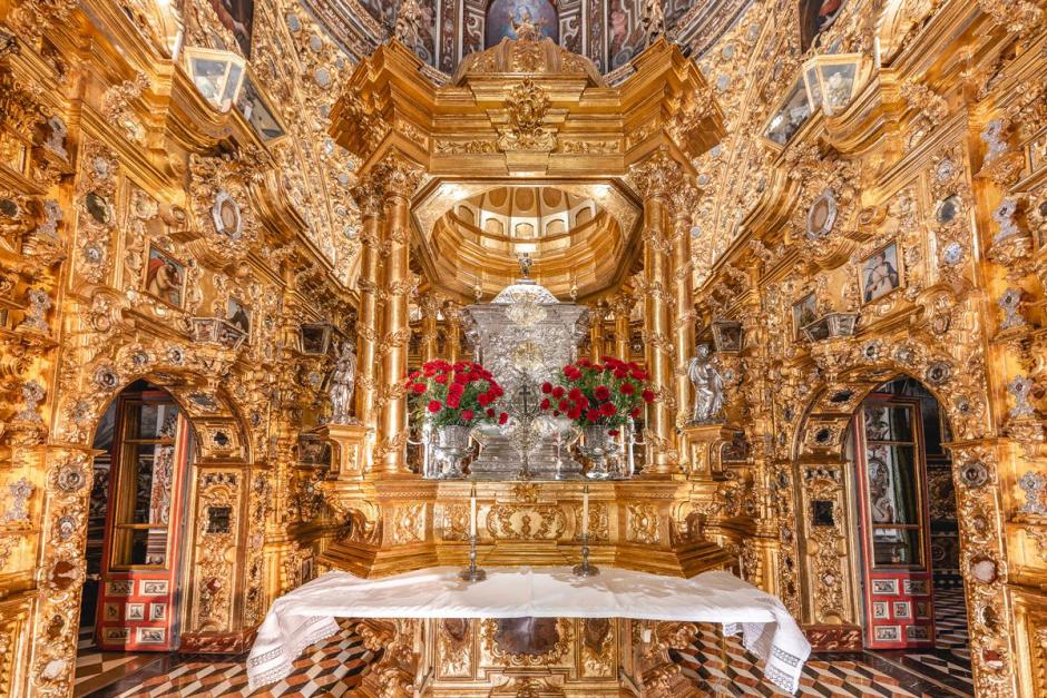 e trata de uno de los templos barrocos más destacados de España, tanto por su maestría artística como por su relevante riqueza patrimonial, así como por ser una referencia para todos los hermanos y devotos de San Juan de Dios.