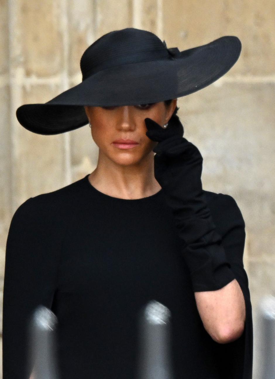 Meghan Markle , Duchess of Sussex during the carriage procession for Queen Elizabeth II's state funeral from London to Windsor on 19 September 2022