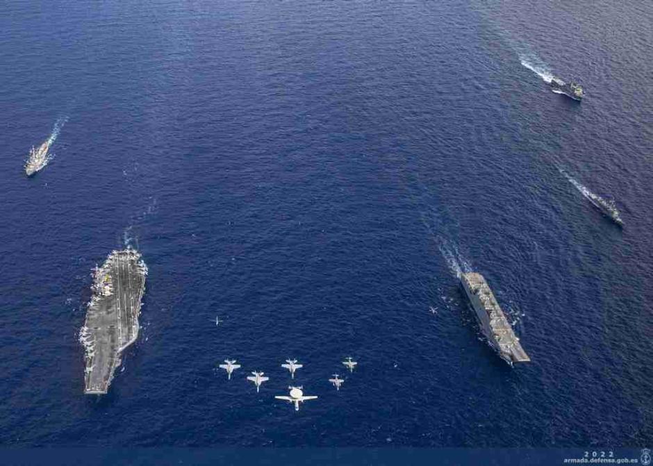 El Juan Carlos I”, el Buque de Asalto Anfibio Castilla y la Fragata Navarra, se han integrado con el 10º Grupo de Combate de la marina estadounidense (Carrier Strike Group 10)