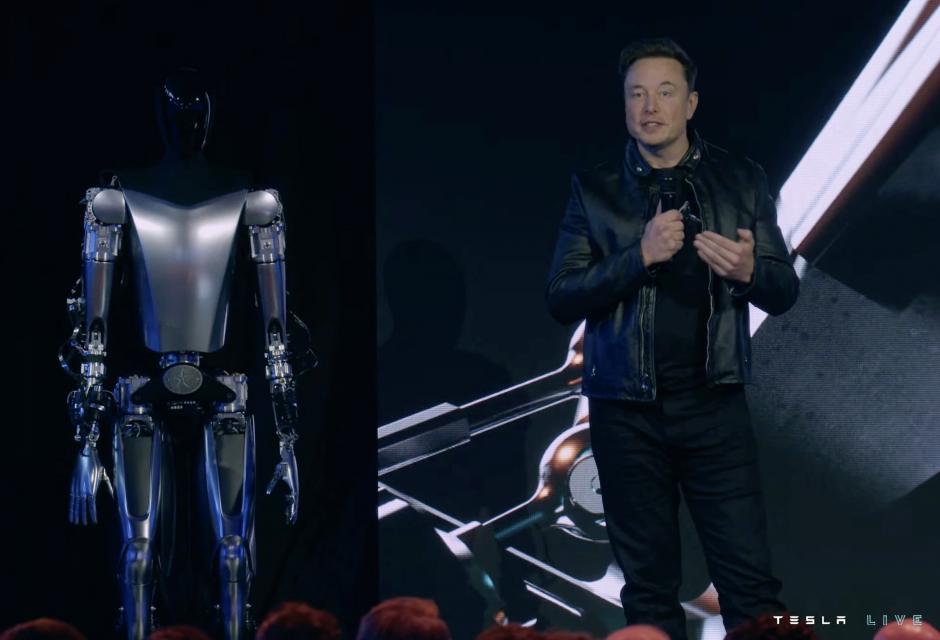 Elon Musk explica las especificaciones técnicas de Optimus, el prototipo de robot humanoide en el que trabaja la compañía Tesla