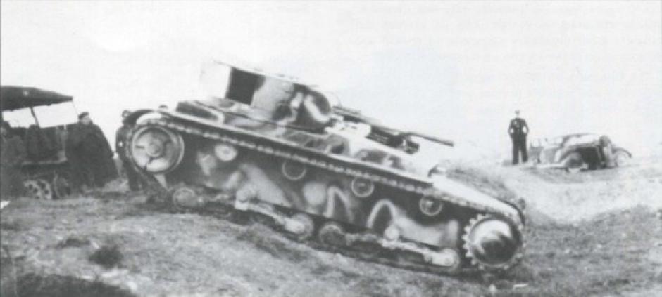 Prototipo del carro de combate “Verdeja” siendo probado en el campo de maniobras de San Gregorio