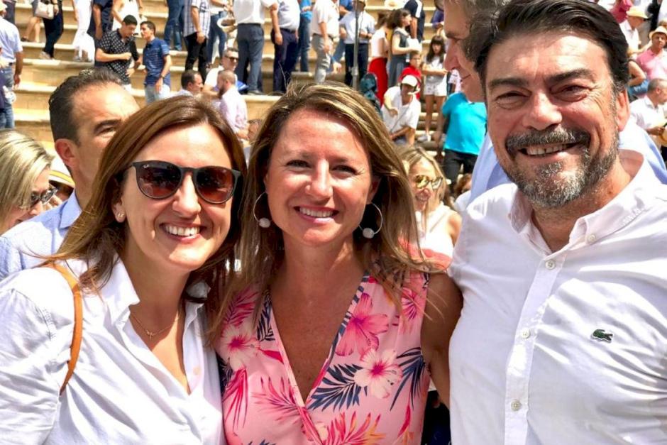 De izquierda a a derecha, los candidatos del PP por Valencia, María José Catalá; Castellón, Begoña Carrasco, y Alicante, Luis Barcala.