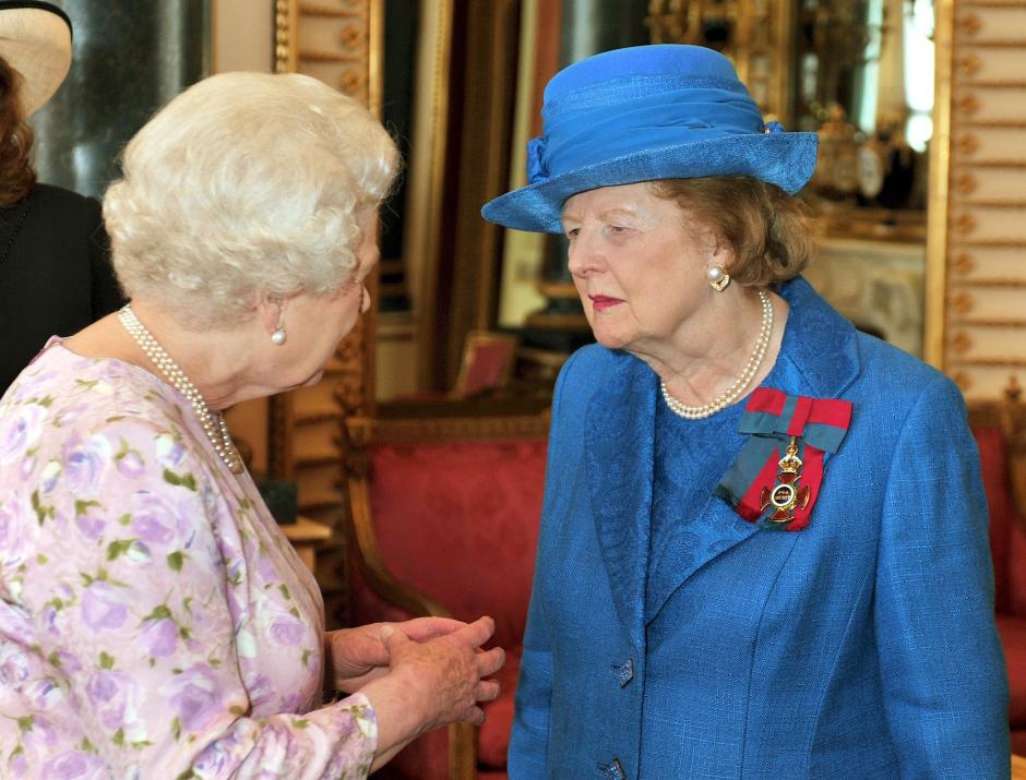 Britain's Queen Elizabeth II, left, talks with former British Prime Minister Margaret Thatcher, before lunch for members of the Order of Merit at Buckingham Palace in London, Wednesday May 20, 2009.