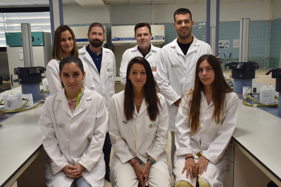 Equipo del laboratorio científico de la UCV