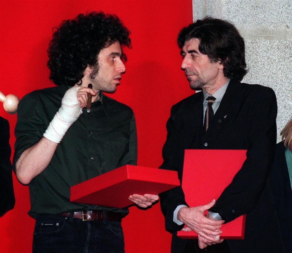 Andrés Calamaro y Joaquín Sabina en los Premios de la Música en 2000