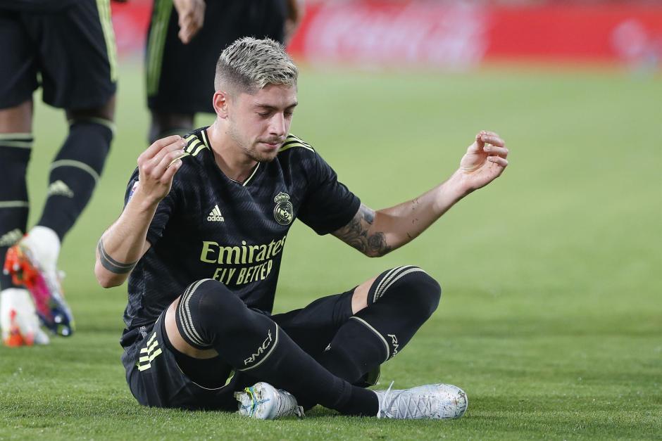 El jugador uruguayo celebra su gol ante el Elche