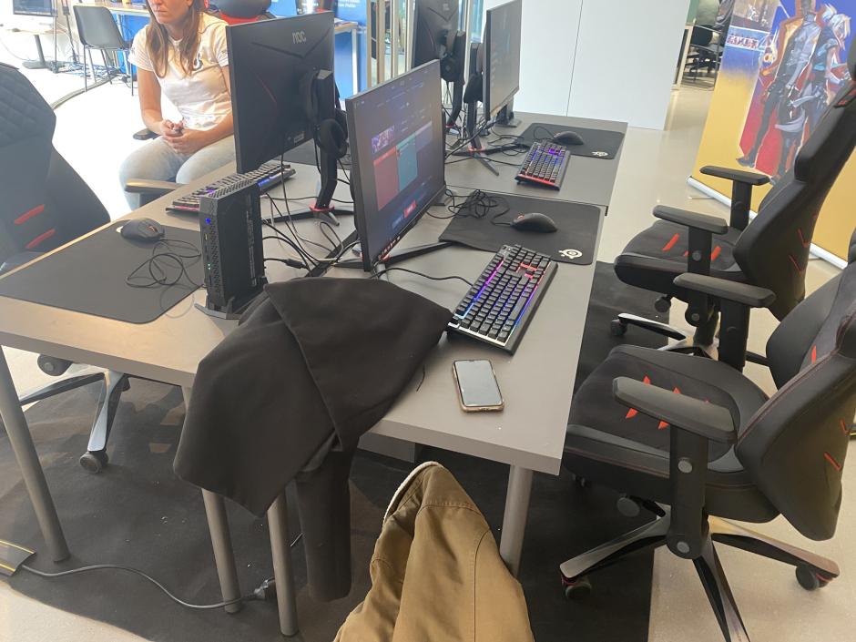 Stand de Amazon en el CEU