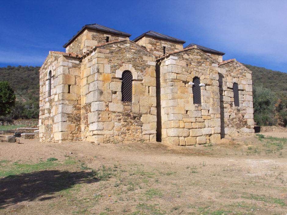 Basílica de Santa Lucía de El Trampal