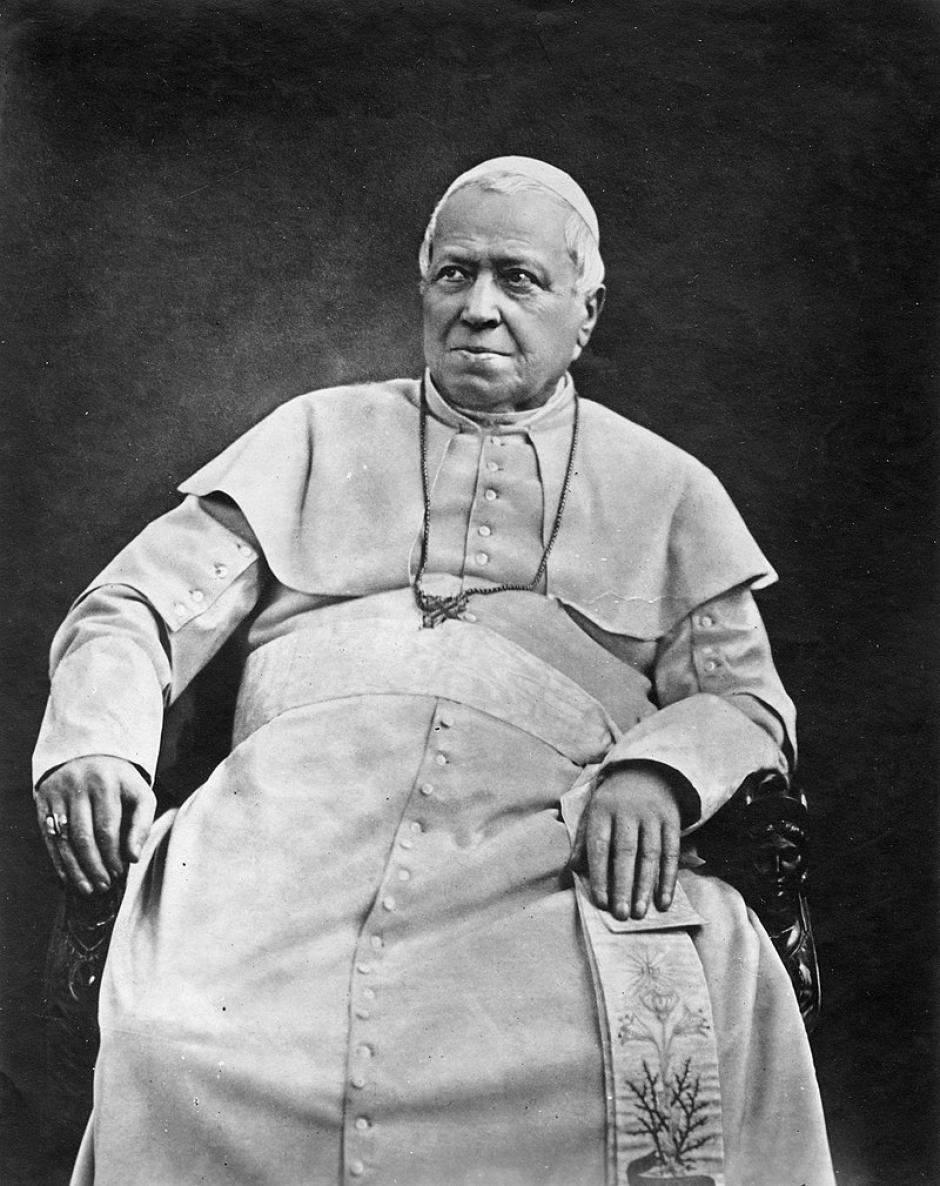 Papa Pio IX fotografiado por Adolphe Braun por el 83 cumpleaños del Santo Padre en 1875