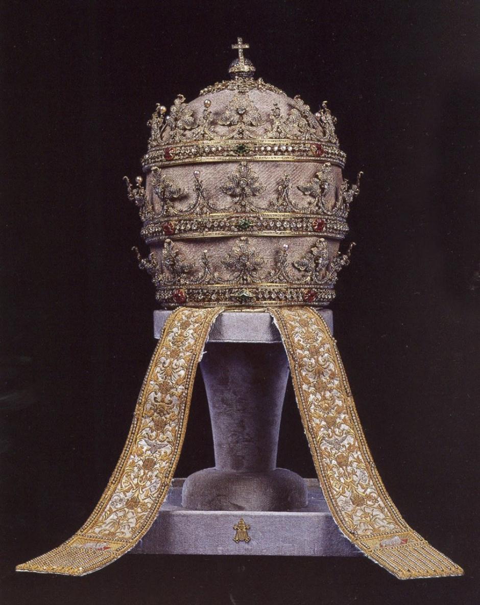 Tiara regalada por la Isabel II de España a Pio IX