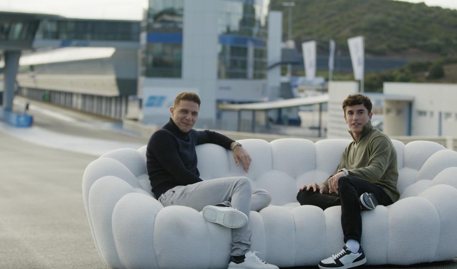 El futbolista y el piloto, durante la entrevista