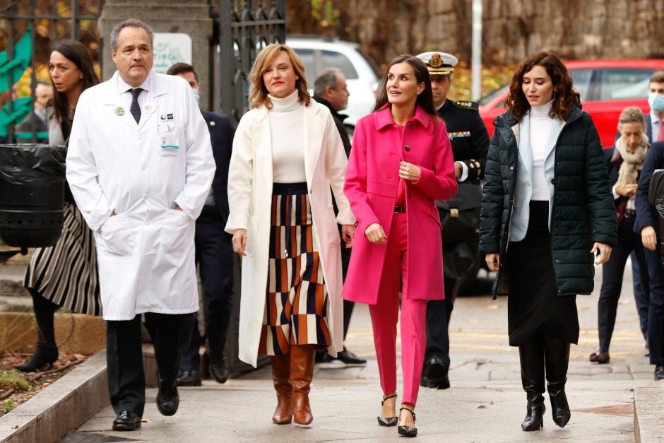 Spanish Queen Letizia and Isabel Diaz Ayuso during a visit to NiñoJesus Hospital for Yo Cuento Project in Madrid on Wednesday, 21 December 2022.