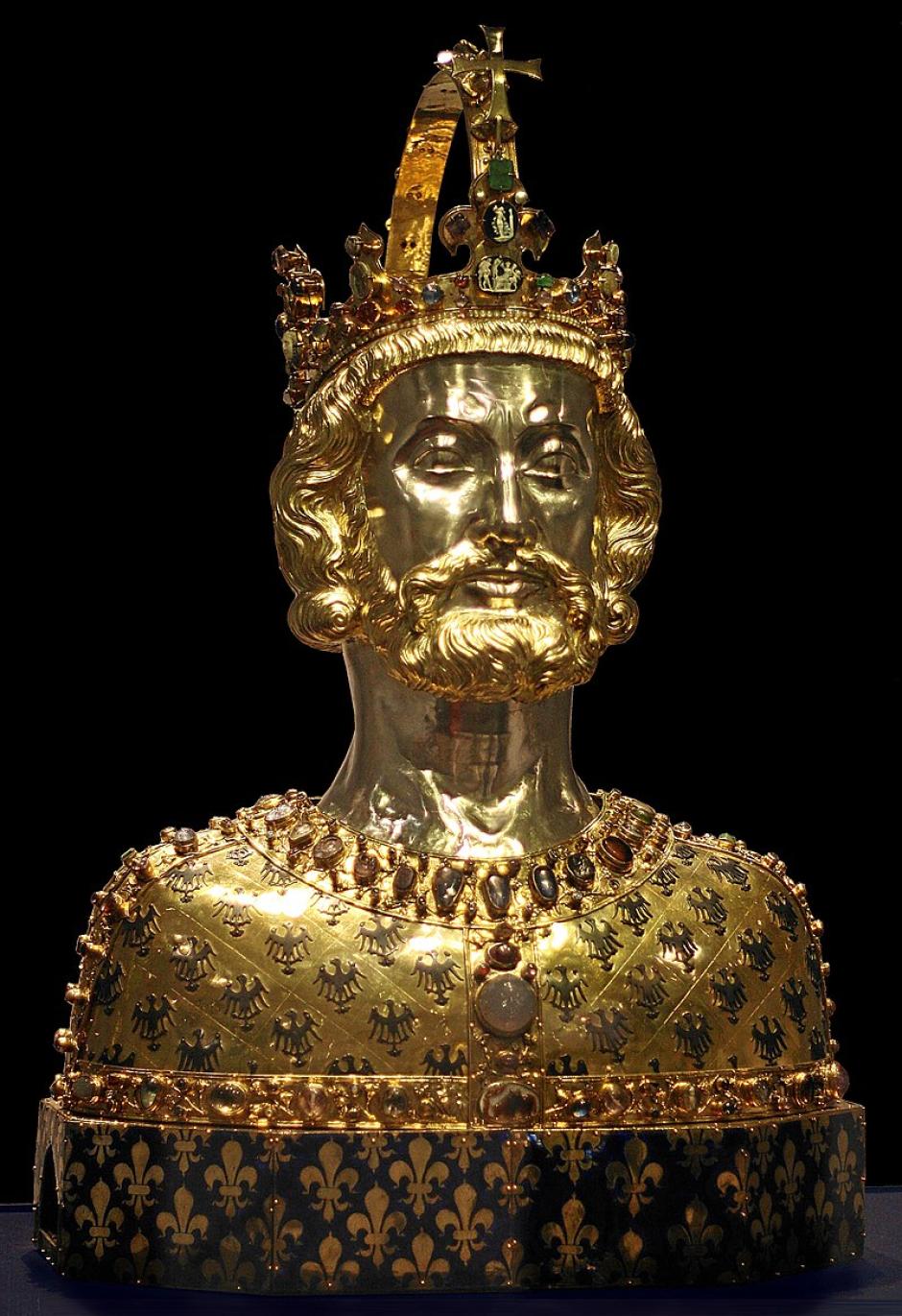 Busto de oro del Emperador Carlomagno que forma parte dle tesoro de Aquisgrán
