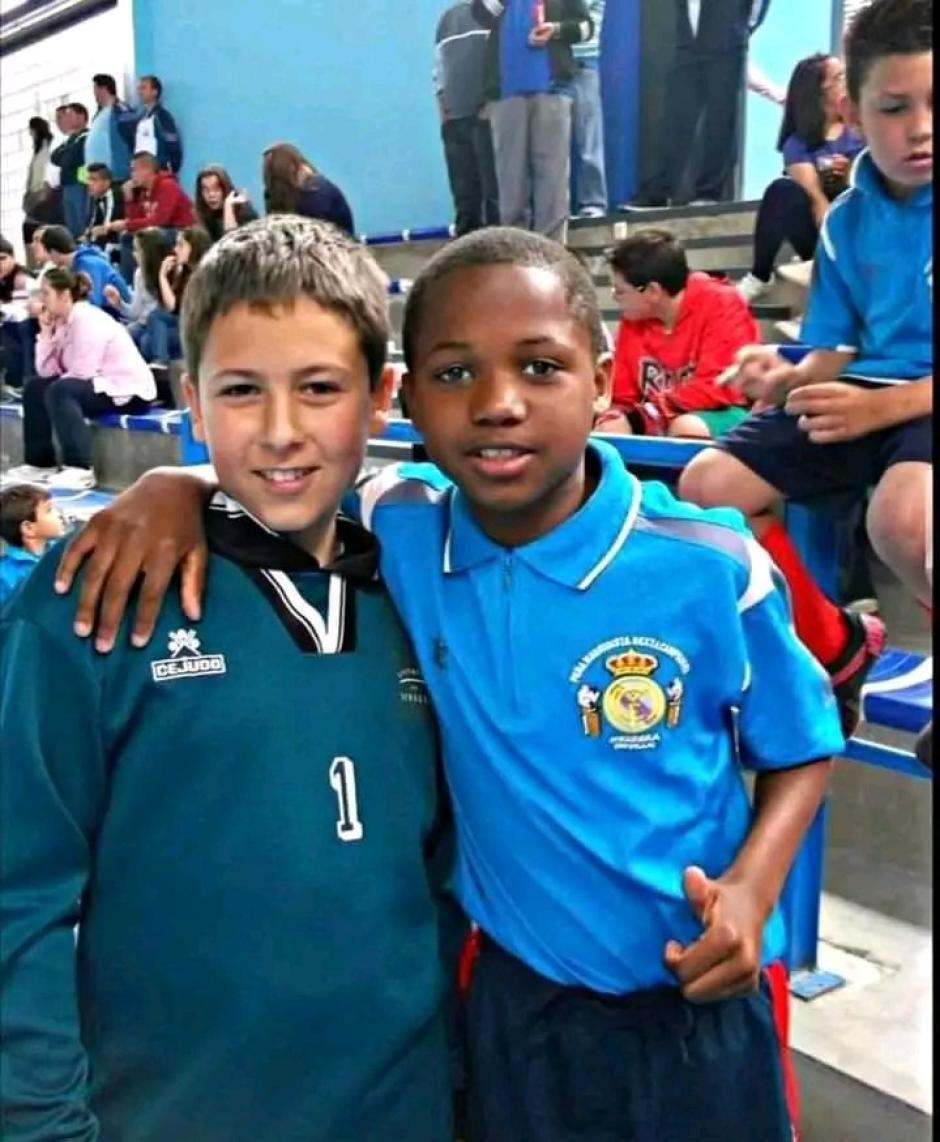 Ansu Fati en un torneo con la camiseta del Real Madrid