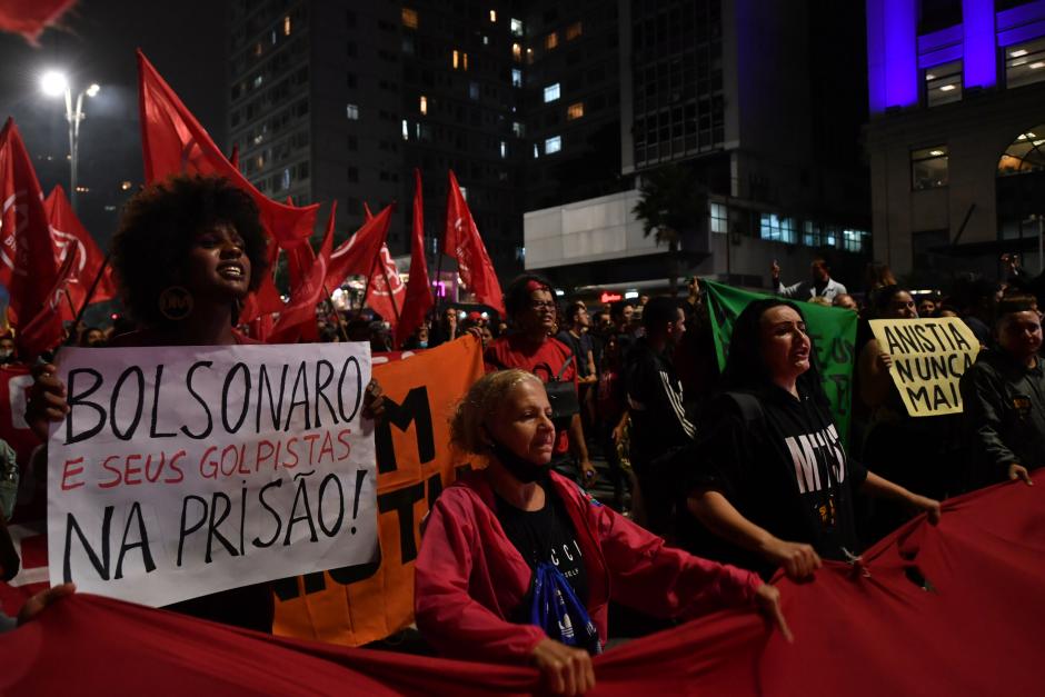 Imagen de las manifestaciones a favor de la democracia y en contra del golpe protagonizado por los bolsonaristas radicales, en Sao Paulo