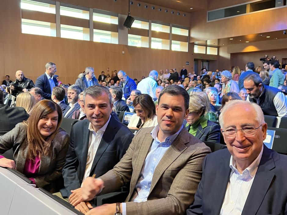 Javier García (segundo por la derecha) este sábado en la presentación de los candidatos autonómicos del PP
