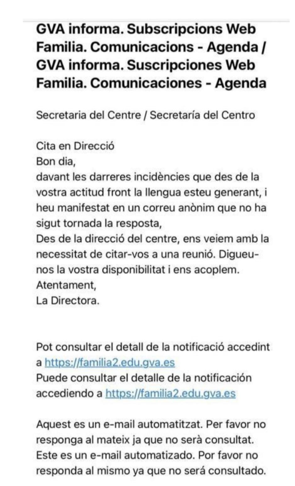 Respuesta en valenciano que la directora del CEIP Cervantes dio a la familia por pedir comunicaciones en español.
