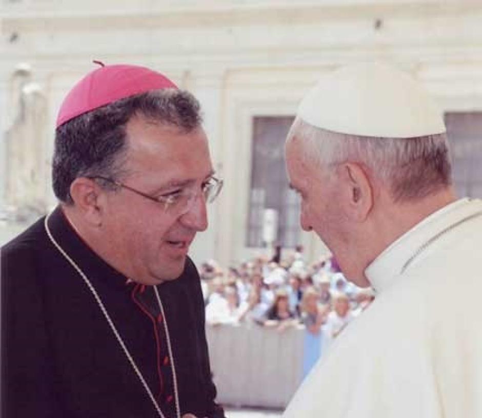 García Beltrán junto al Papa Francisco
