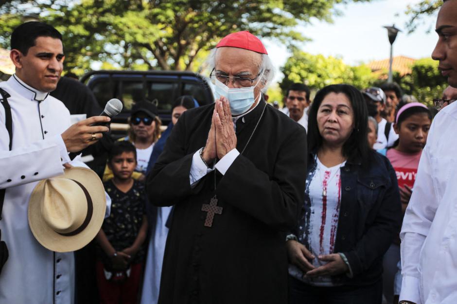 El cardenal nicaragüense Leopoldo Brenes, durante la procesión del Viernes Santo