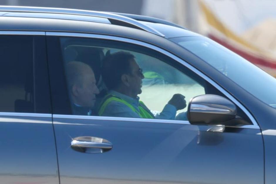 El Rey Juan Carlos aterriza en Vigo