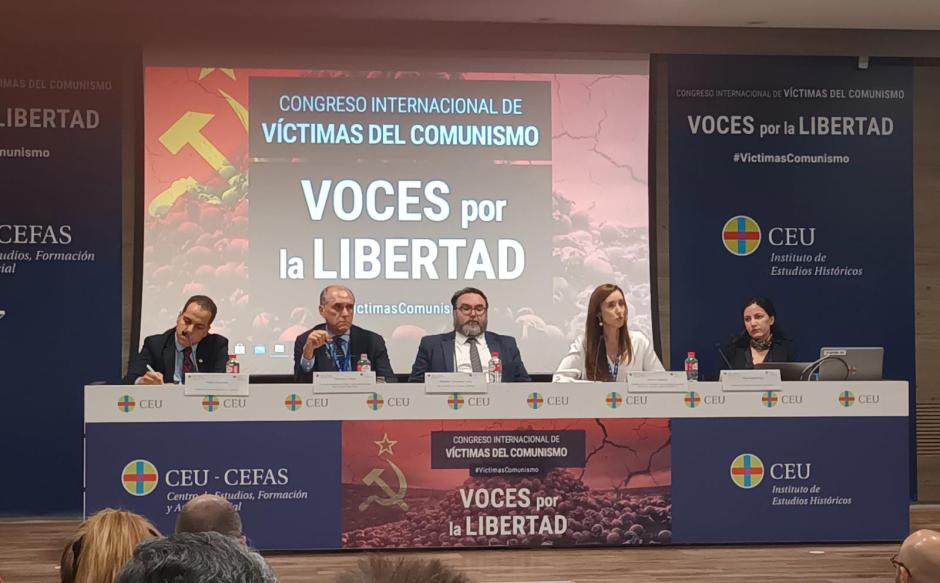 Victoria Villarruel, diputada de Argentina; Pedro Urruchurtu, politólogo y profesor universitario en Venezuela; Rosa María Payá, fundadora de la iniciativa «Cuba Decide» y Francisco Tudela, exministro de Exteriores de Perú