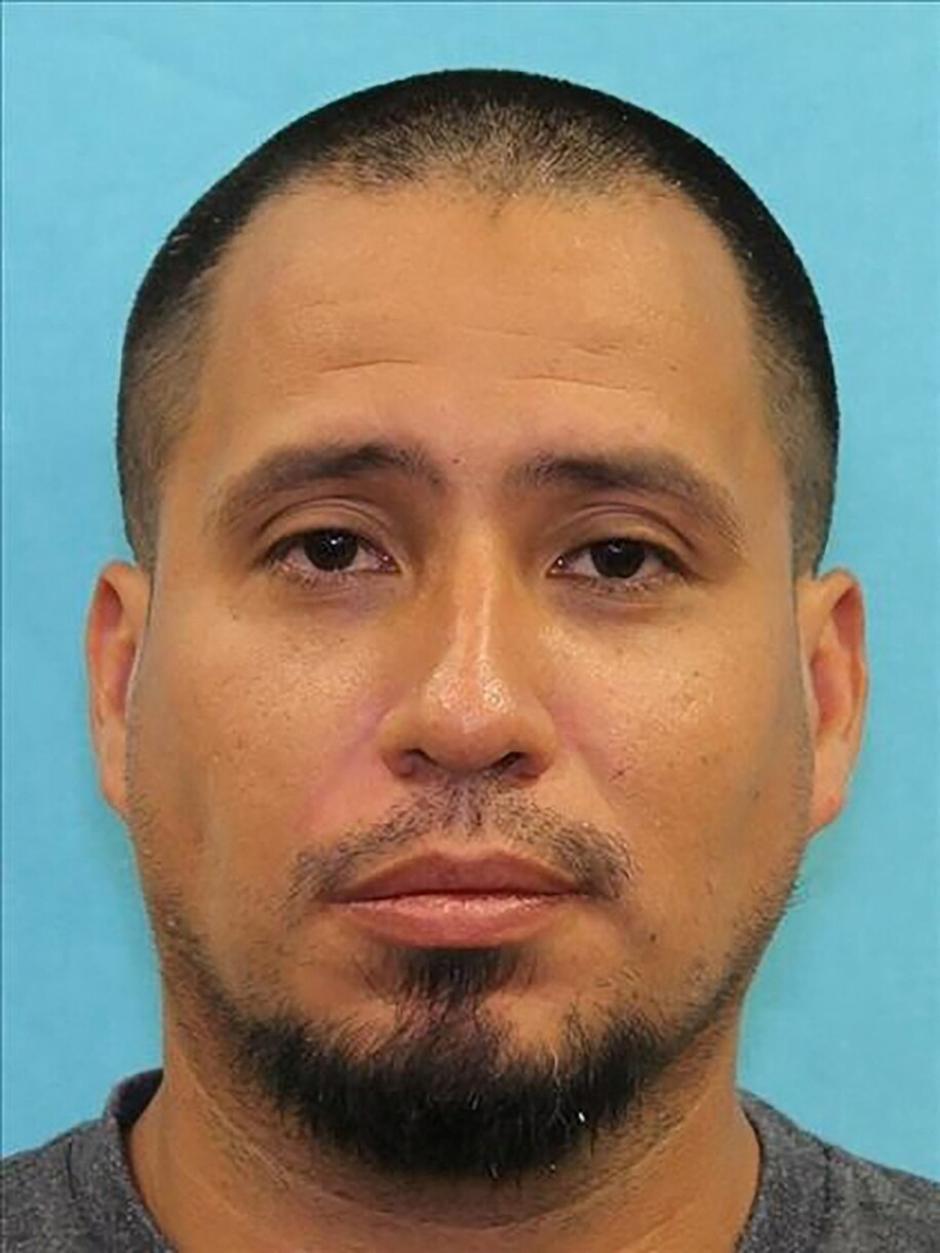 Armed and Dangerous” Suspect on the Run After Killing Five Neighbors in Texas