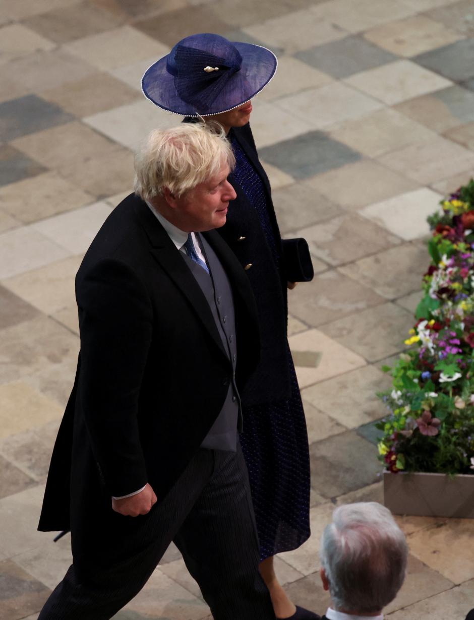 El ex primer ministro Boris Johnson llega a la Abadía de Westminster