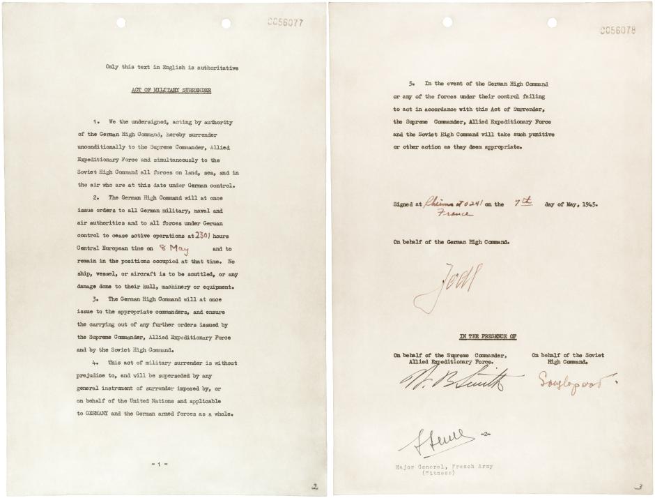 Primer documento de rendición firmado en Reims el 7 de mayo de 1945
