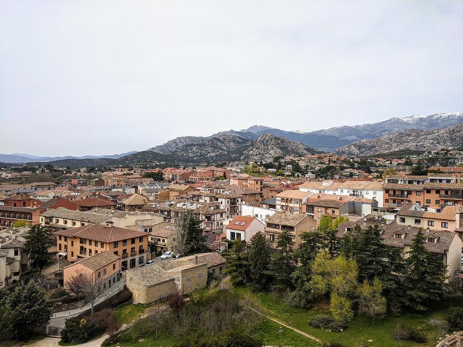 Manzanares el Real  visto desde el castillo