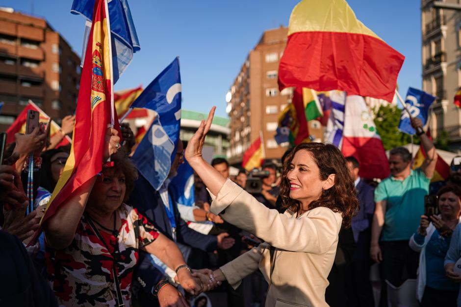 La presidenta de la Comunidad de Madrid, Díaz Ayuso, a su llegada a la apertura de campaña