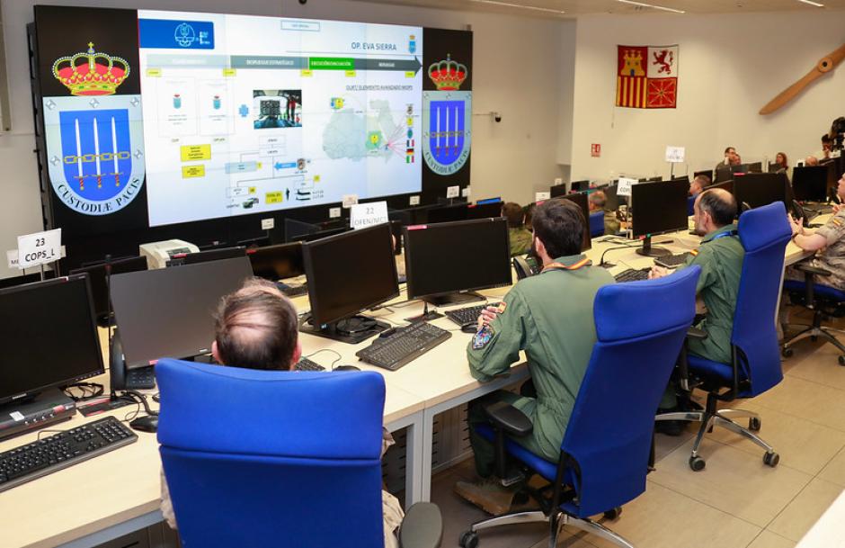 Vista de la sala de seguimiento del Mando de Operaciones (MOPS) en la Base de Retamares en Pozuelo de Alarcón